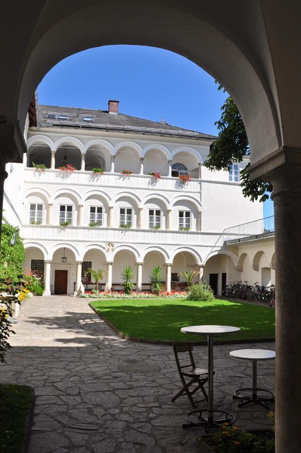 فندق Kloster Wernberg المظهر الخارجي الصورة
